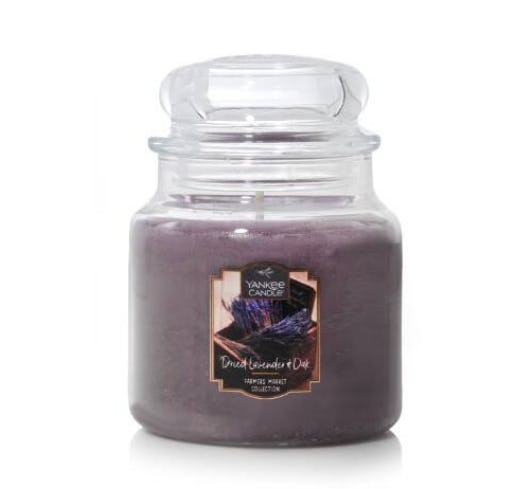 The Best Fall Candle Scents For Each Room In Your Home, According To