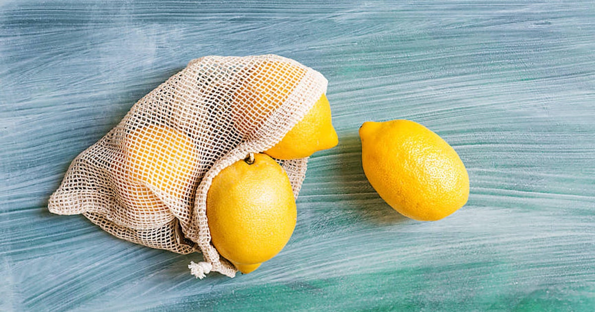 Can You Bleach Hair With Lemon Juice? Here's What You Need To Know