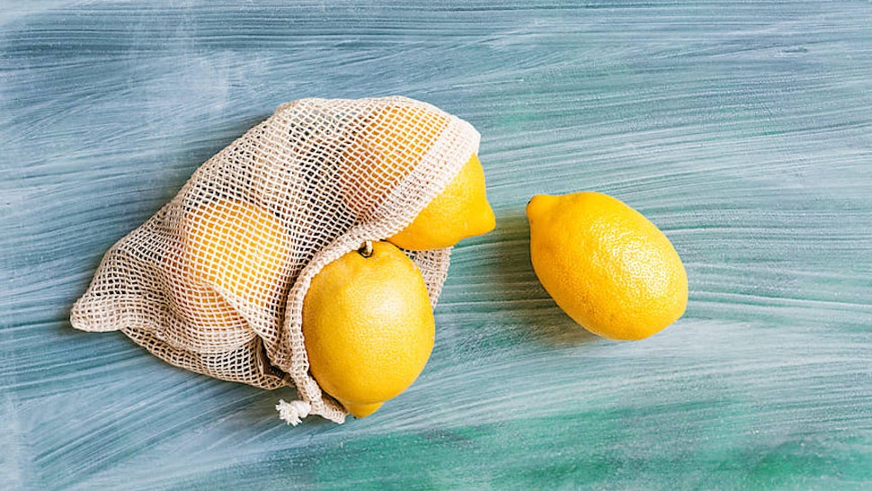 Can You Bleach Hair With Lemon Juice Here S What You Need To Know