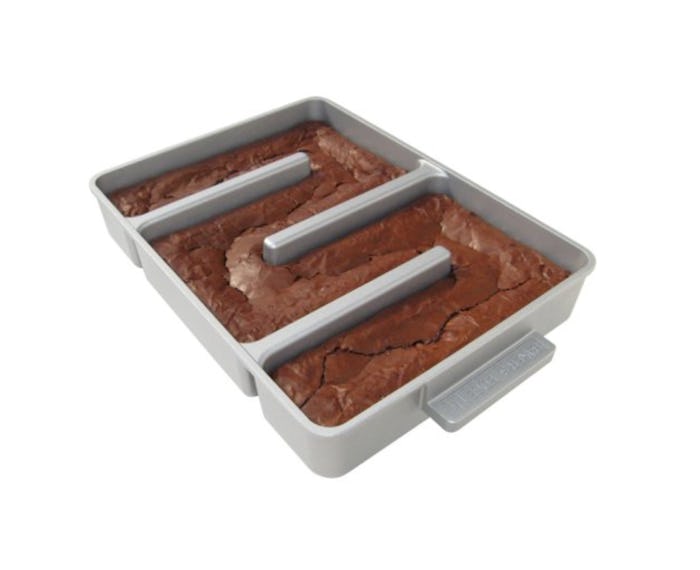 Baker's Edge Brownie Pan