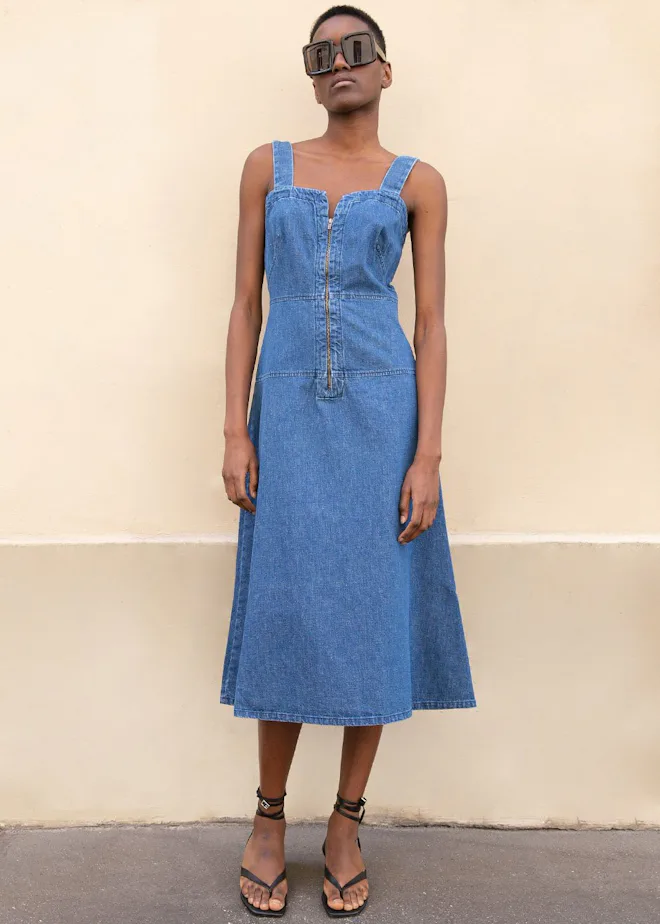 7 Dress And Sneaker Outfit Ideas That'll Comfortably Carry You Into Fall 7 Dress And Sneaker Outfit Ideas That'll Comfortably Carry You Into Fall