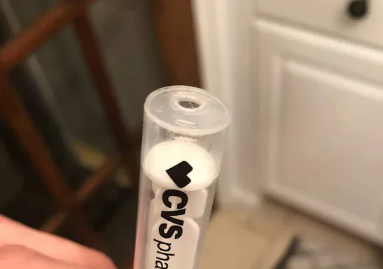 A Medicine Syringe For Splinters Sounds Pretty Genius, But Does It Work ...