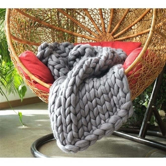 Byourbed Chunky Knit Alloy Woolen Throw Blanket