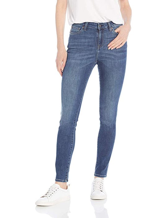 Amazon Essentials Women's Skinny Jean