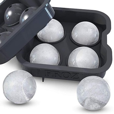 Housewares Solutions Froz Ice Ball Maker