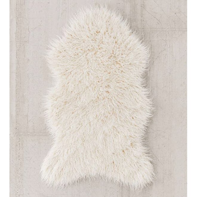Mazzy Faux Fur Shaped Rug