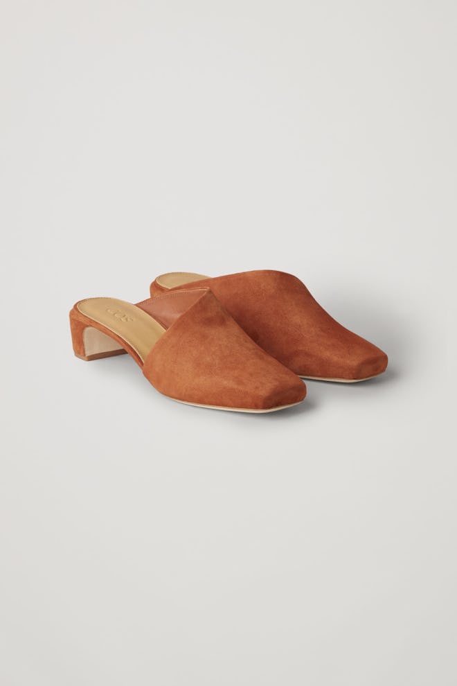 Asymmetric Heeled Mules