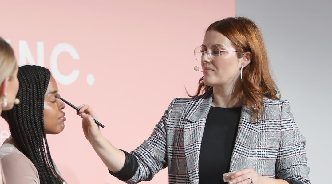 How To Assist A Makeup Artist At Fashion Month According To 3 Top Pros