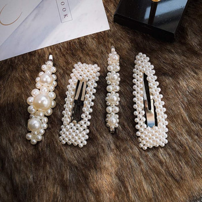 Pearls Hair Clips (4-Pieces)