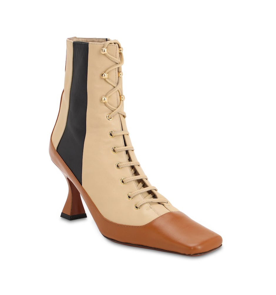 earth zodiac boots