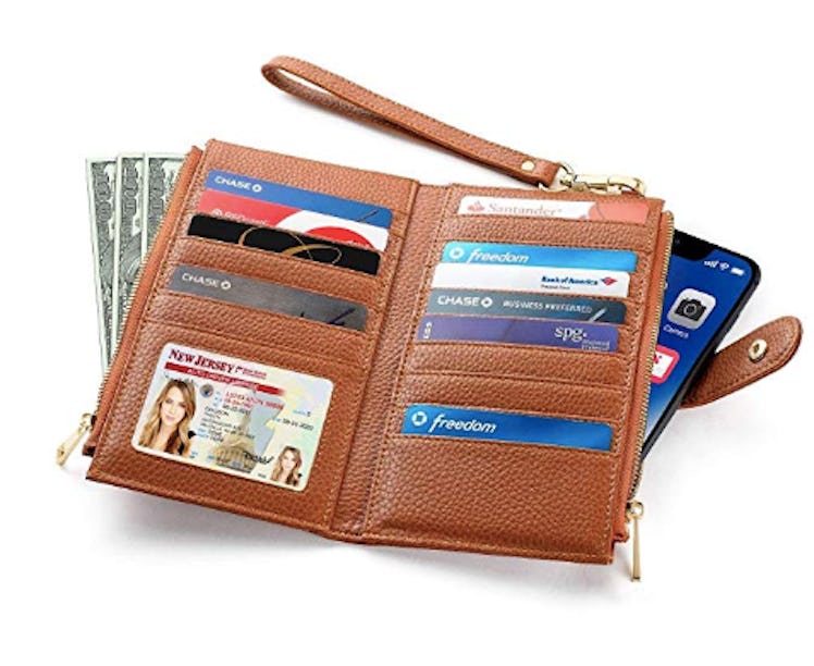 Claasico RFID Blocking Bifold Wallet