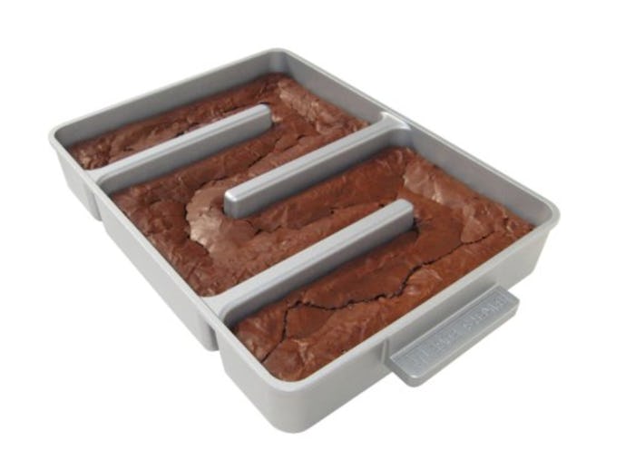 Baker's Edge Brownie Pan