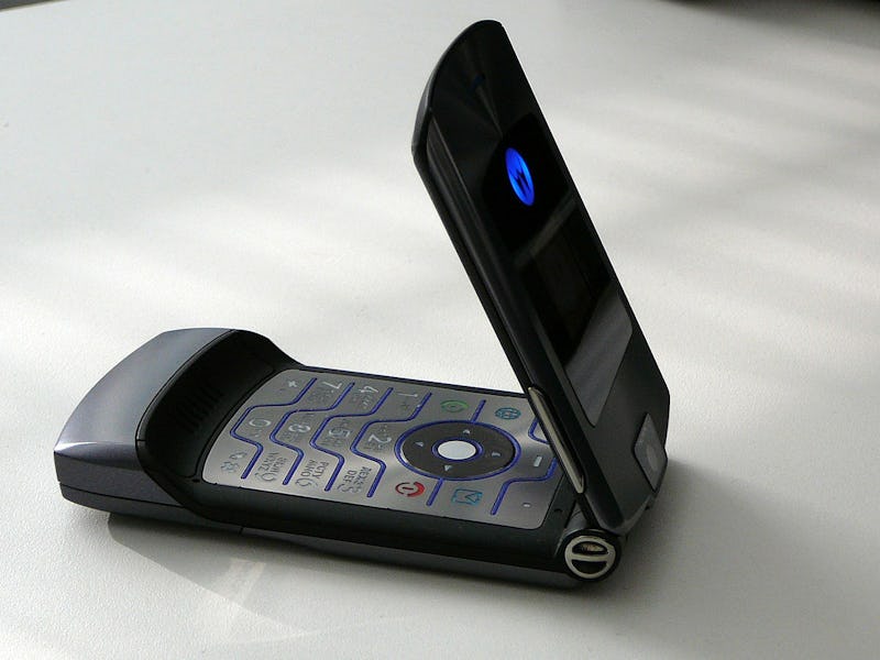 7 cell phones from the early 2000s everyone loved because you never forget your first nokia