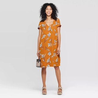 A New Day™ Rust/White Women's Floral Print Short Sleeve V-Neck Crepe Dress