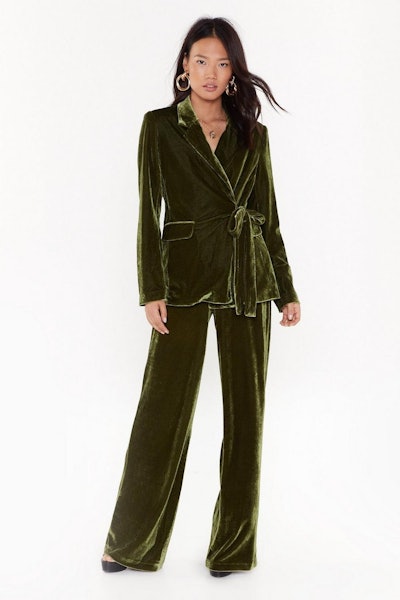 7 Matching Women's Velvet Suits For When You Want To Serve Lewks