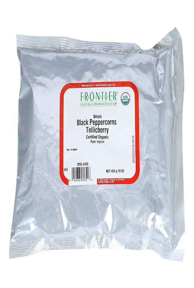 Frontier Organic Whole Black Tellicherry Bulk Peppercorns (1 Pound)
