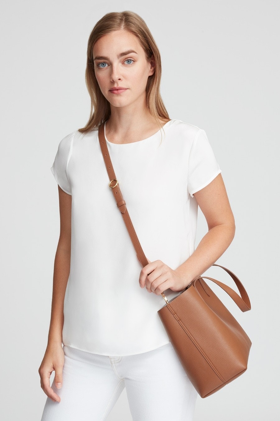 cuyana small carryall tote