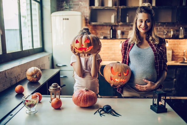 Maternity Halloween Costumes  Halloween Maternity Photoshoot