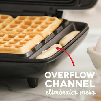 DASH No Drip Belgian Waffle Maker