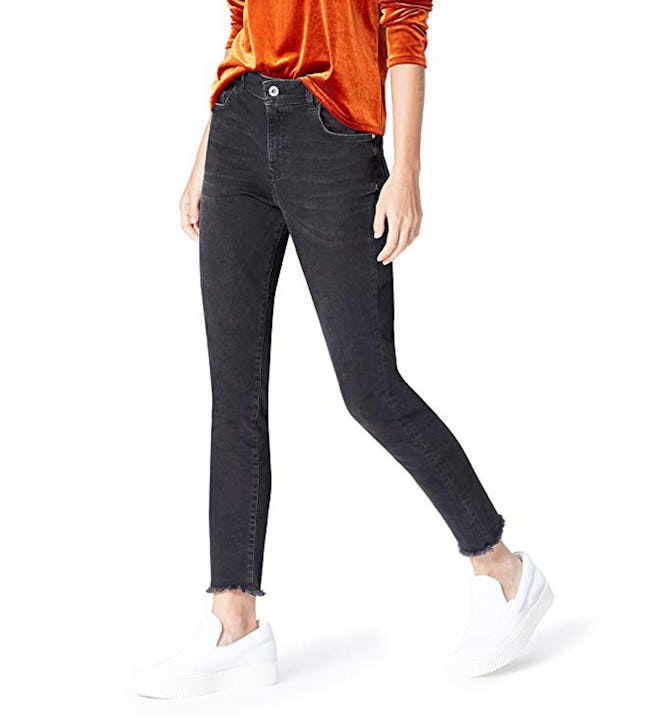 find. High Rise Frayed Hem SkinnyJeans