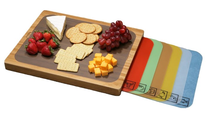 Seville Classics Bamboo Cutting Board And Cutting Mats