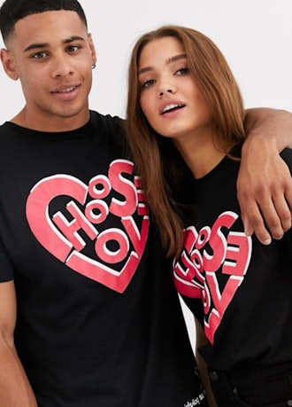Les Girls Les Boys Choose Love T-Shirt