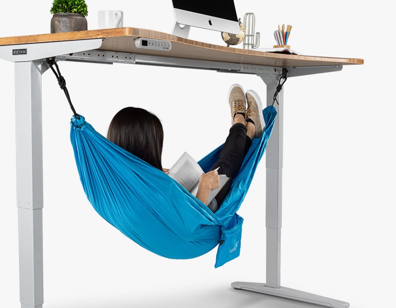 Uplift S Desk Hammock Is Here To Take Your Afternoon Naps To The New   1e74a874 1f1c 4630 Af12 217b1beb047d Product Tab Image Hammock 1 