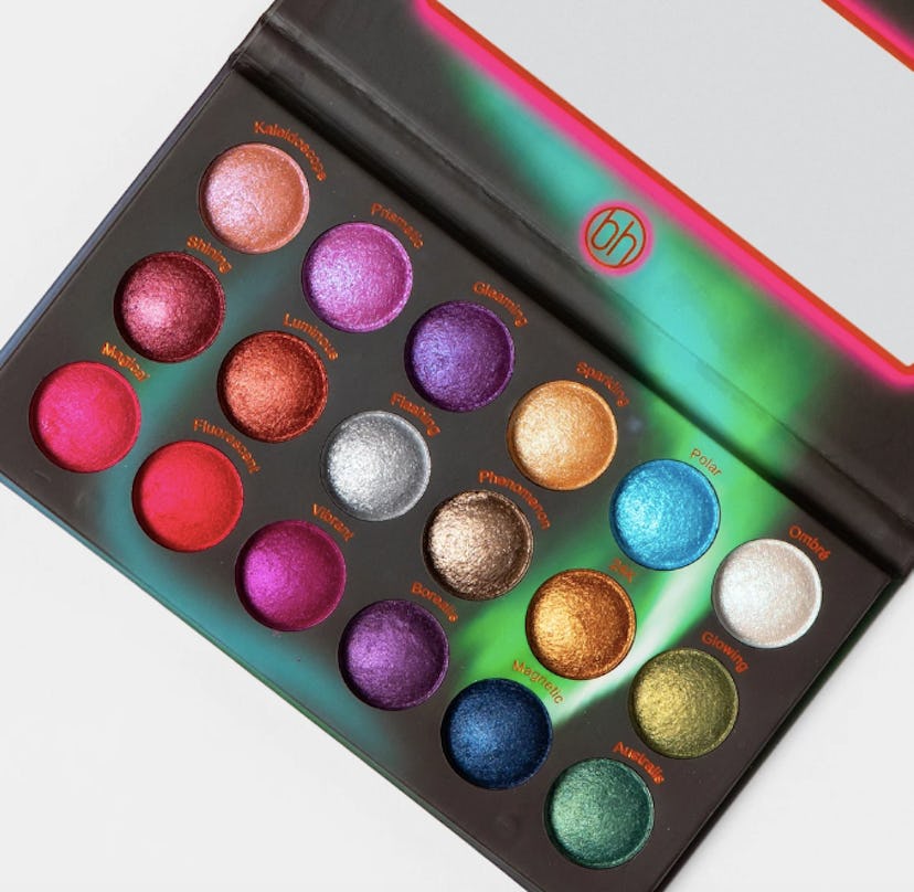 The BH Cosmetics' Aurora Lights eyeshadow palette
