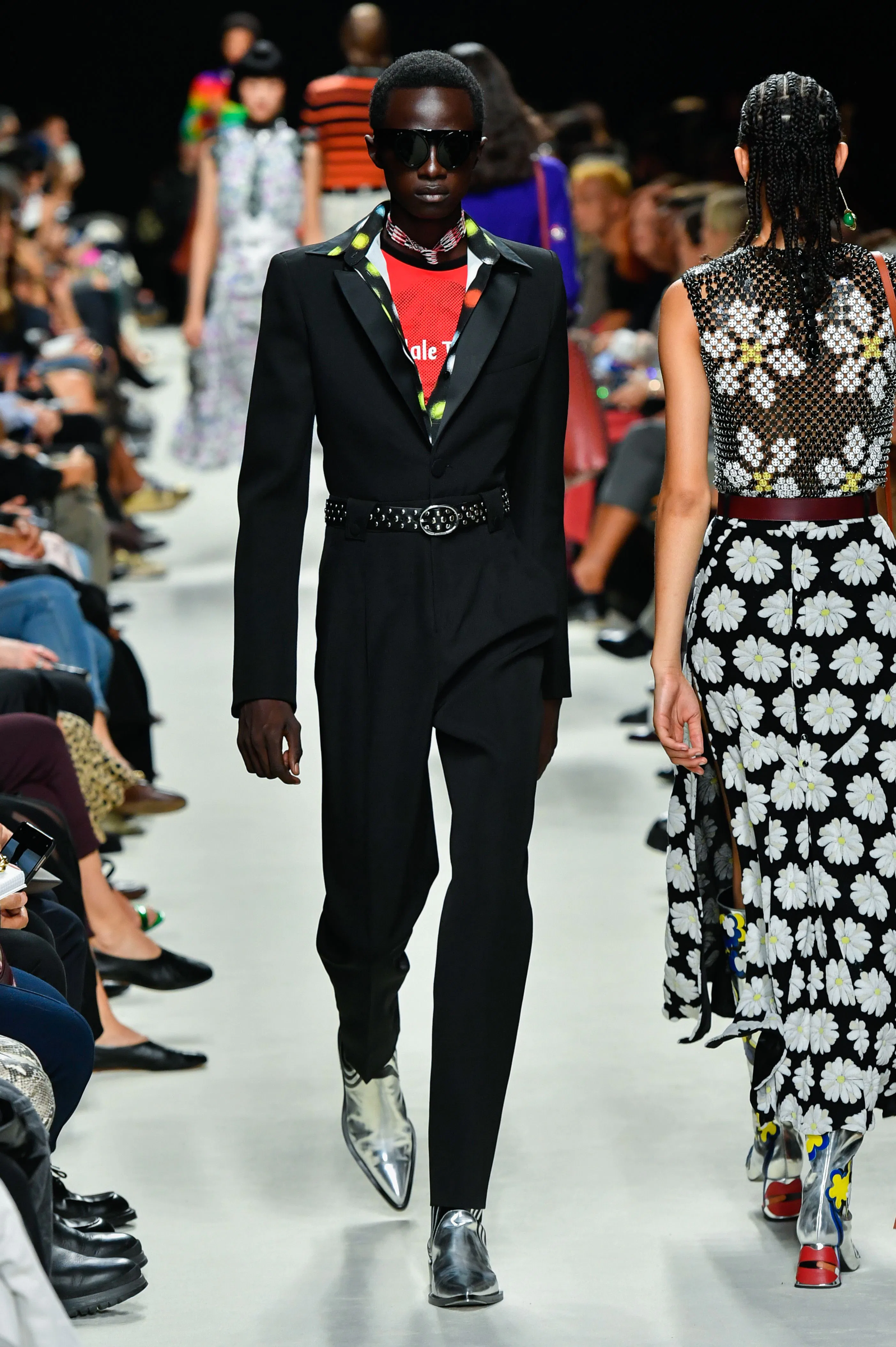 Paco Rabanne Spring/Summer 2020 Runway Review: The Psychedelic Trip We ...
