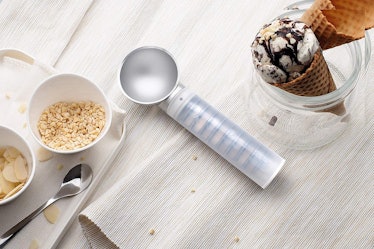 THAT! Inventions THAT! Scoop Warming Ice Cream Scoop