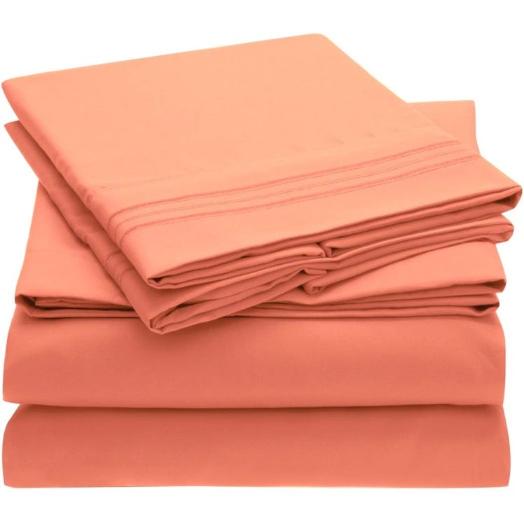 Mellanni Bed Sheet Set (4-Piece Set)