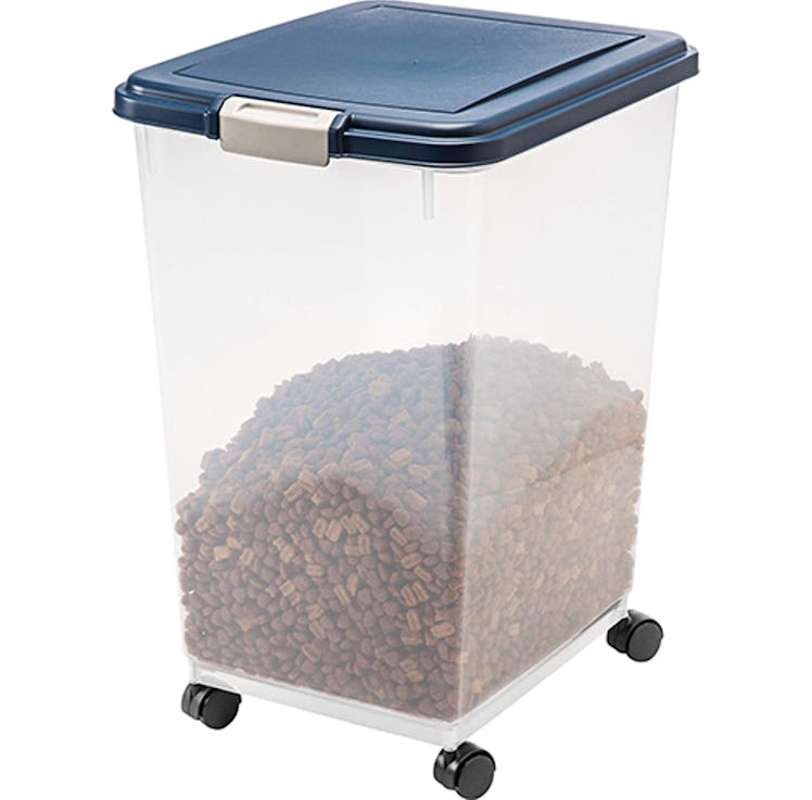 IRIS Airtight Food Storage Container