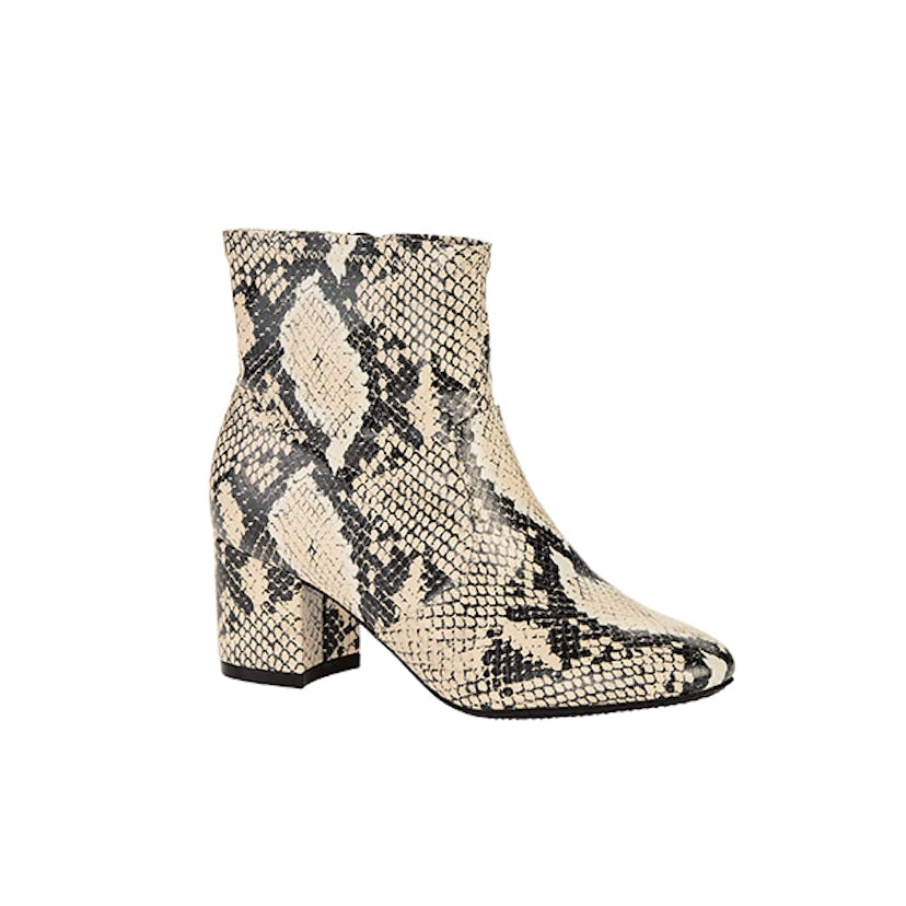 Time and Tru Mid-Length Boots