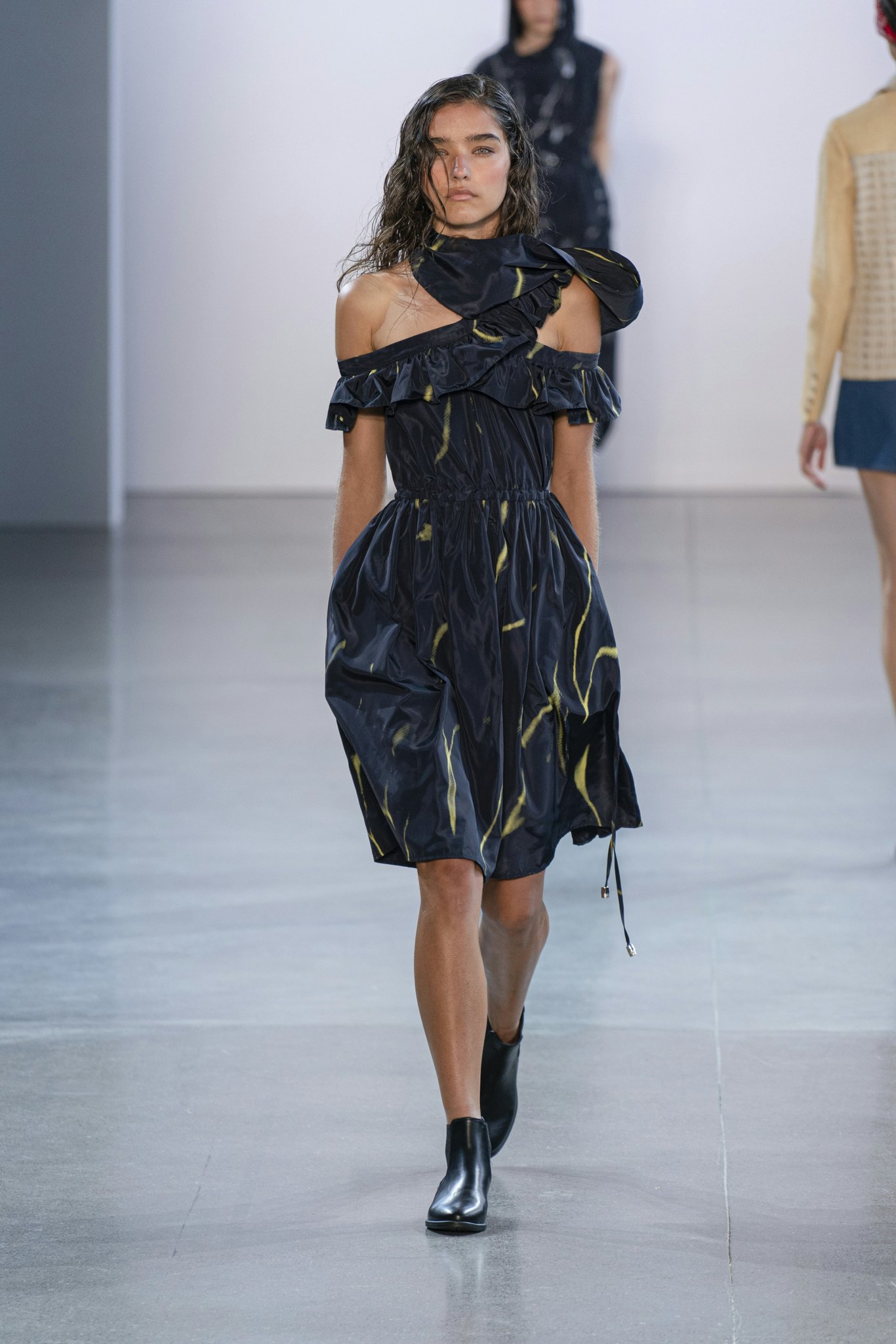 The Wet Hair Look That S Already Dominating The Spring Summer 2020