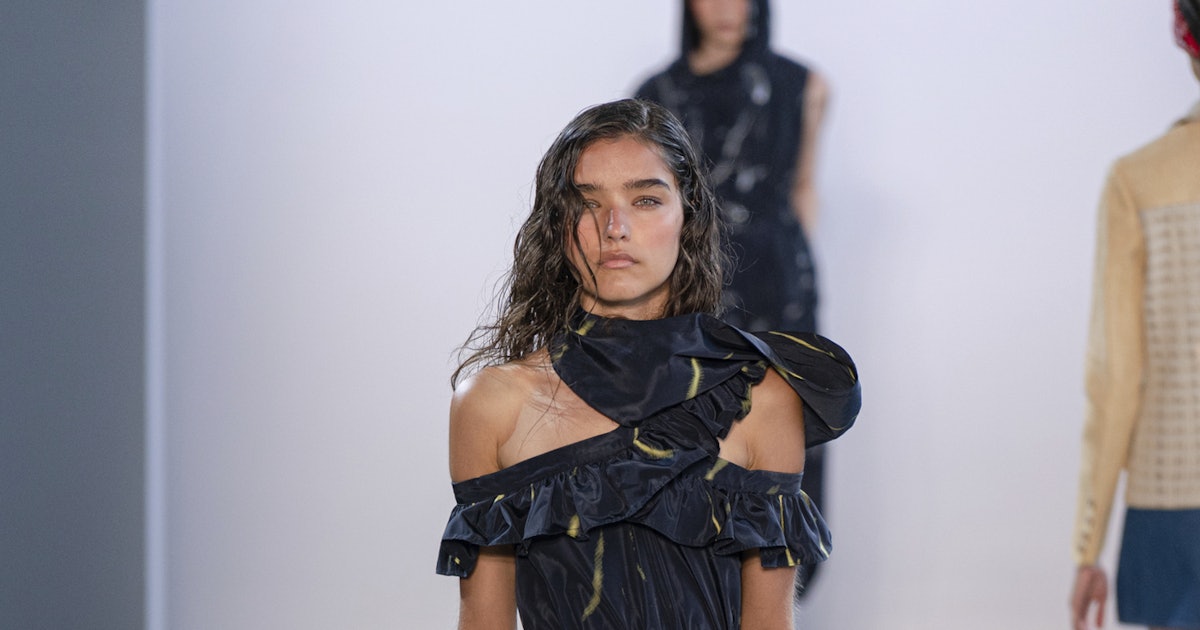 The Wet Hair Look That S Already Dominating The Spring Summer 2020
