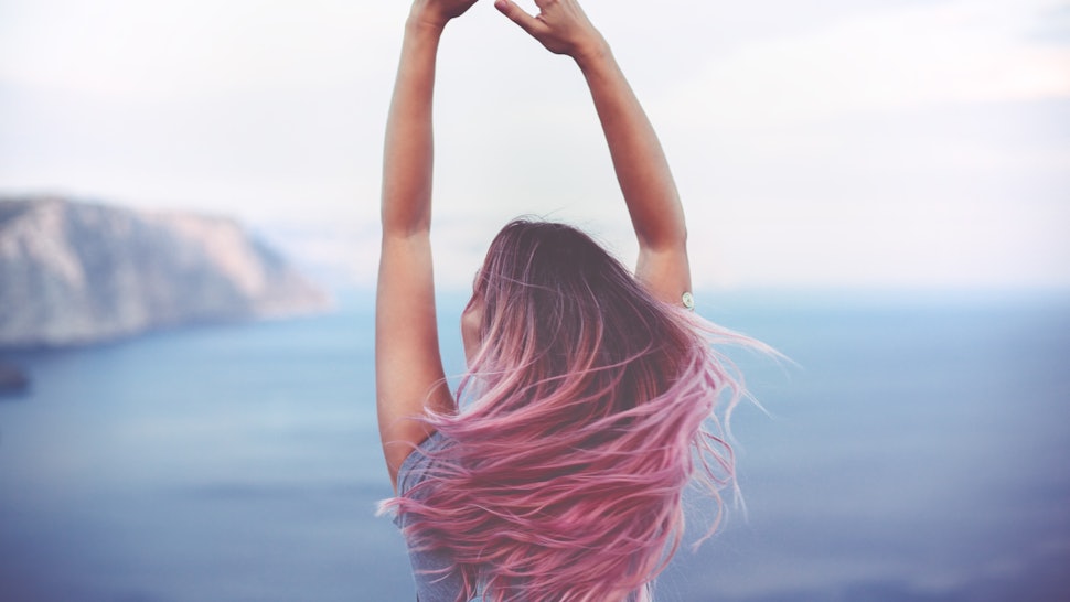 5 Hacks For Washing Your Hair Without Shampoo Because Who Needs Suds