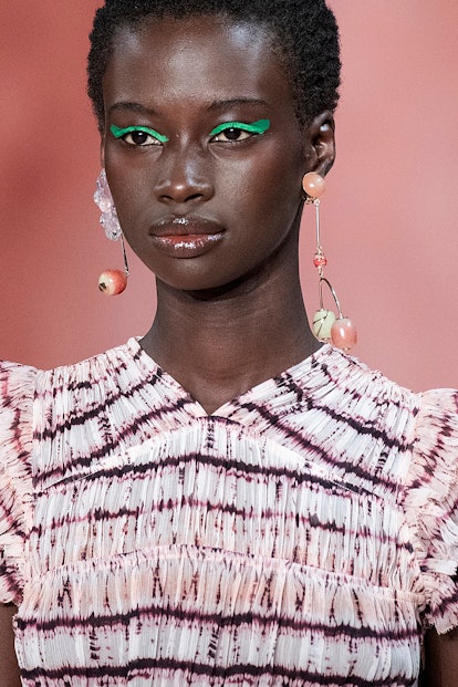 Watercolor Eye Makeup Is The Dreamiest Beauty Trend At NYFW Spring ...