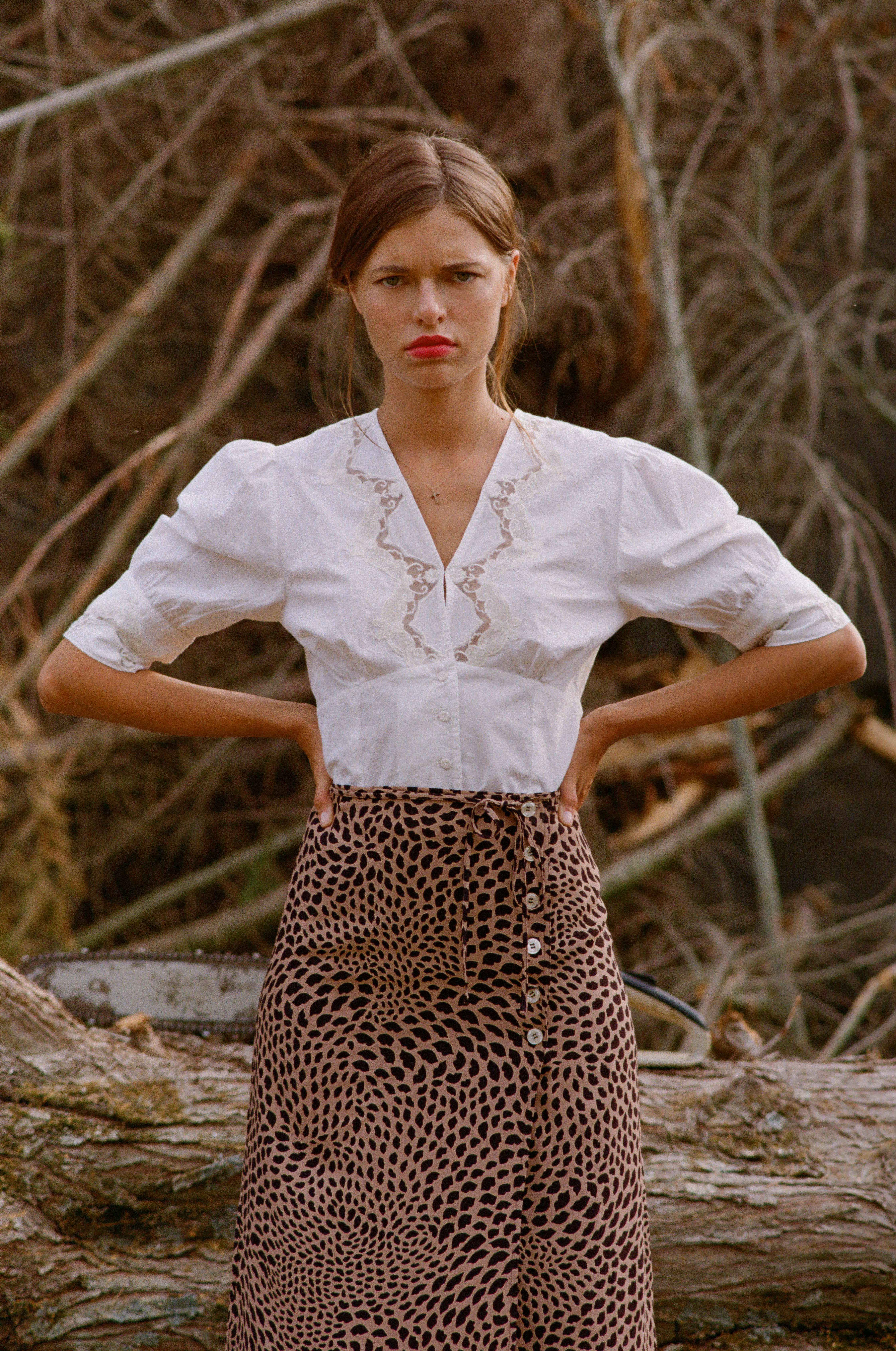 rouje eugene top ３６　jeanne damas Jeanne Damas Wears Her Go-To Tee, Three Ways