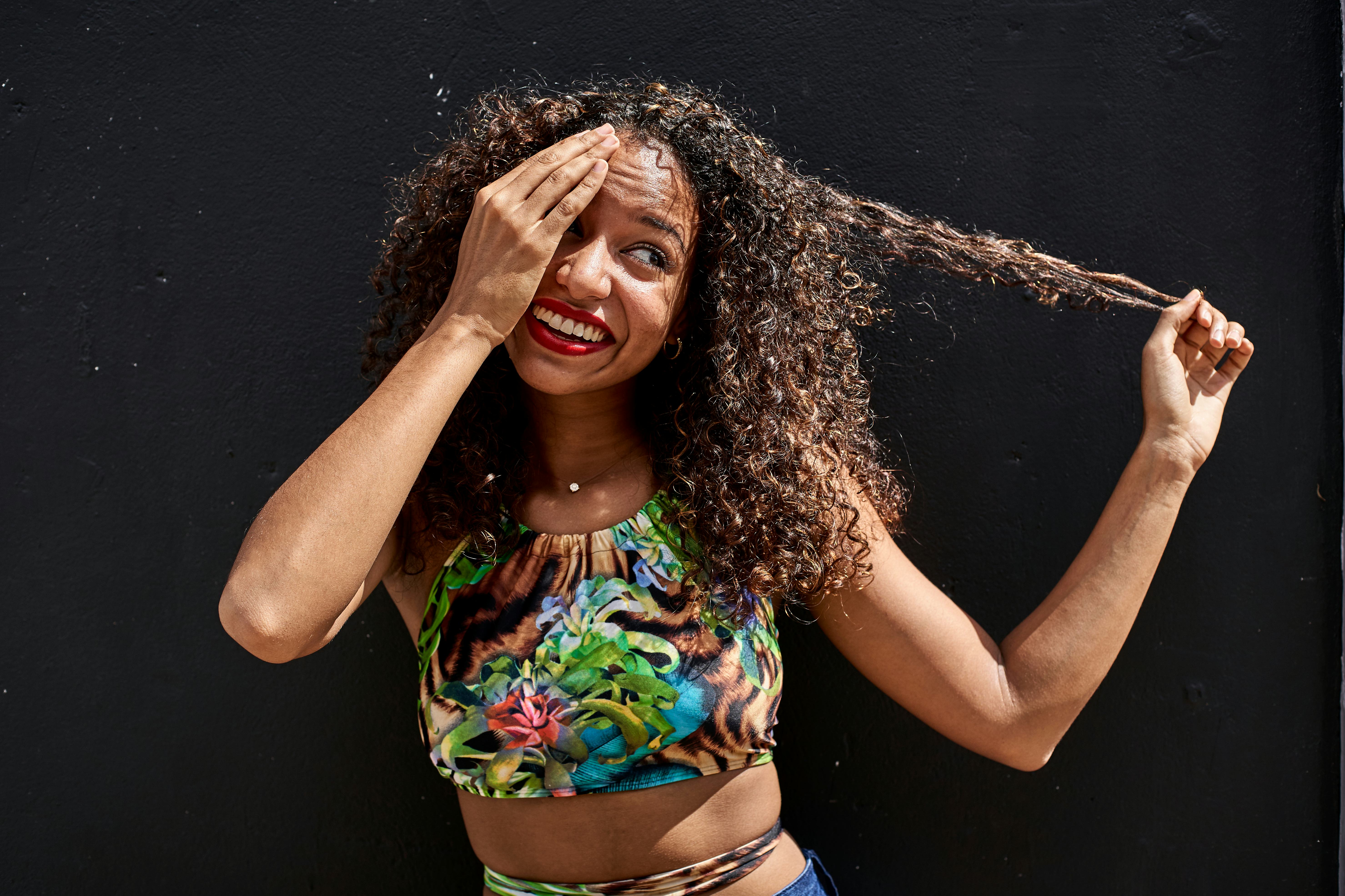How To Tell If Your Hair Needs Protein Or Moisture So You Can