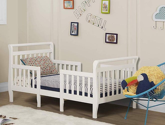 Dream On Me Emma Convertible Toddler Bed