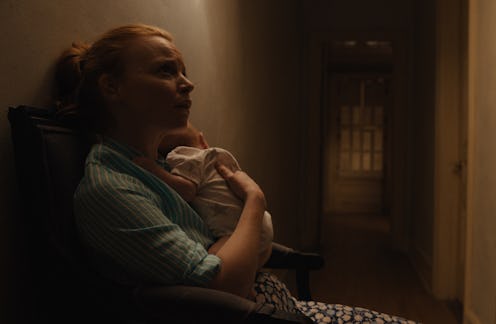 Lauren Ambrose plays Dorothy Turner in 'Servant' Season 1