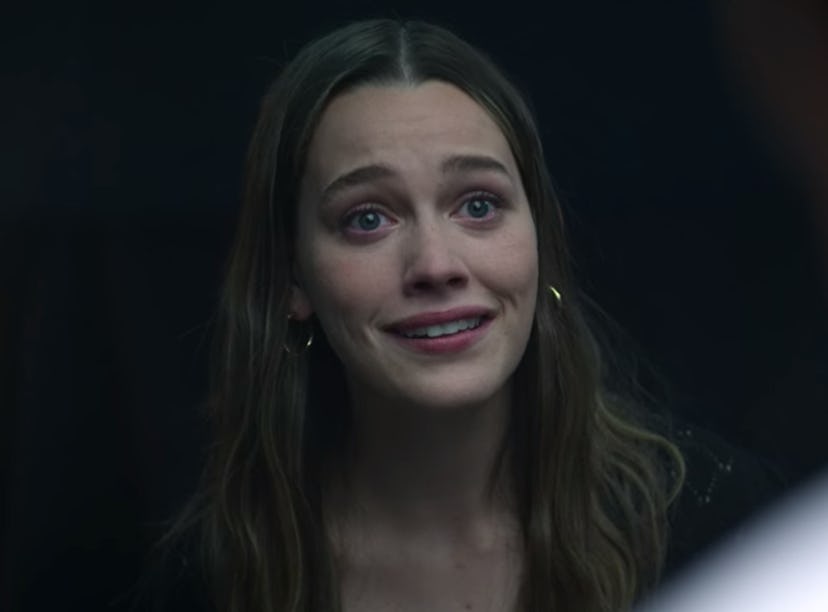 There are several clues that Love was a killer in 'You' Season 2.