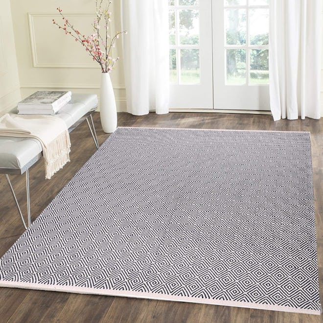 HEBE Cotton Area Rug (4 by 6 Ft)