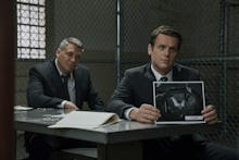 Holt McCallany and Jonathan Groff in Mindhunter (2017)