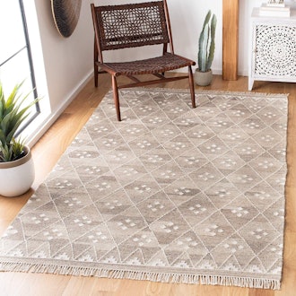 Safavieh Natural Kilim Collection Flatweave Natural and Ivory Wool Area Rug (4 by 6 Ft)