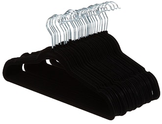 AmazonBasics Velvet Hangers (30-Pack)