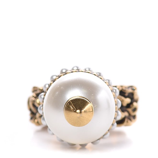 Aged Gold Metal Pearl Ring