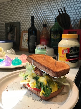 A sandwich on a plate