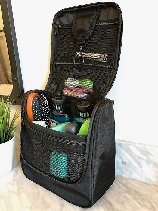 Wayfarer Supply Hanging Toiletry Bag