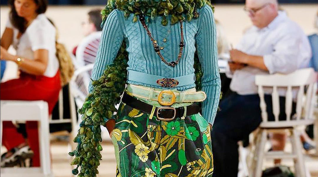 Low Rise Pants Are Back On Trend In Yes Really